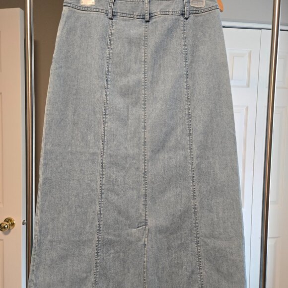 Talbots Petites light blue denim jean midi skirt Size 6 Petite - Picture 2 of 4